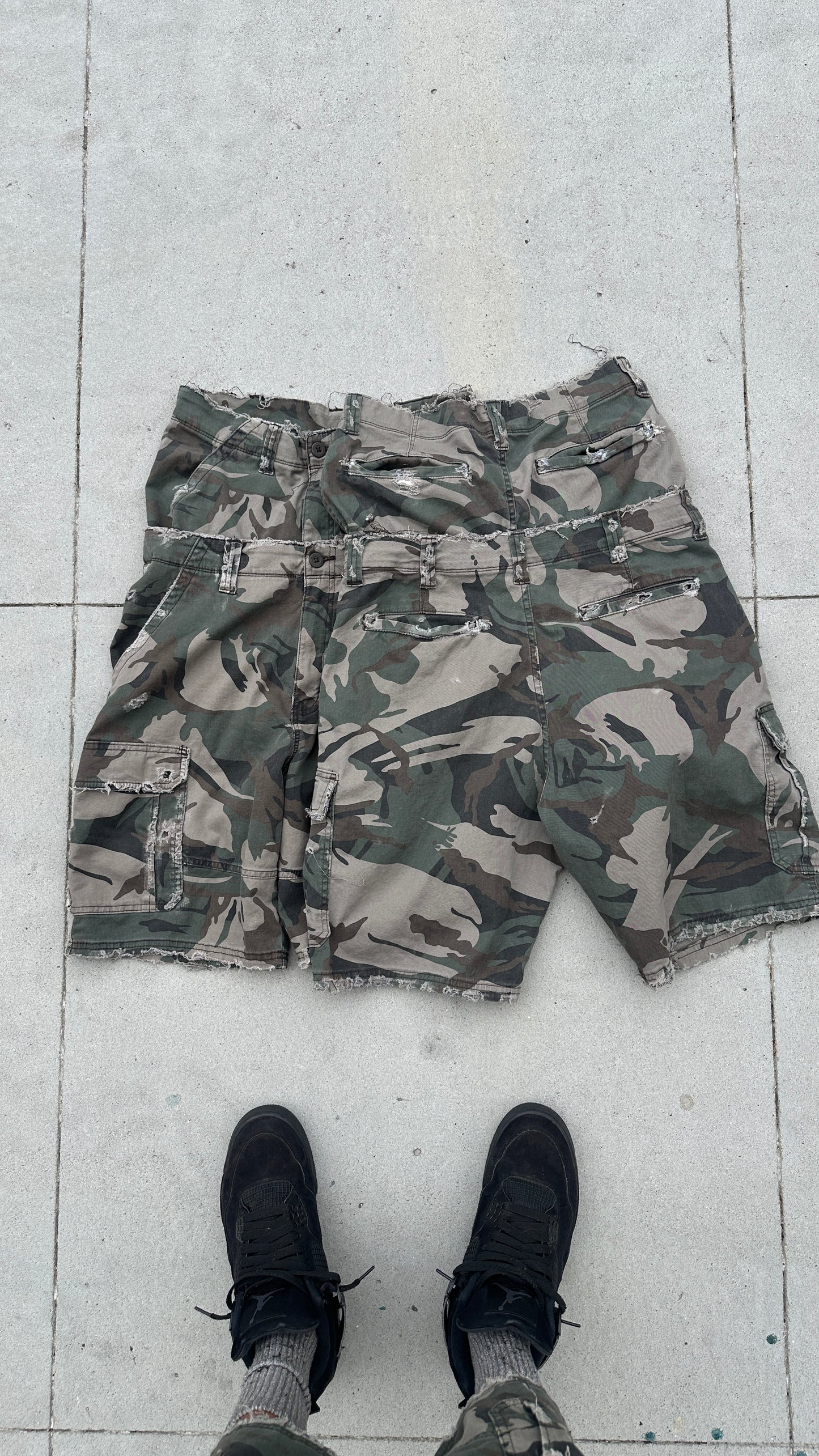 DOUBLE CAMO CARO SHORTS