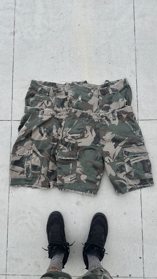 DOUBLE CAMO CARO SHORTS